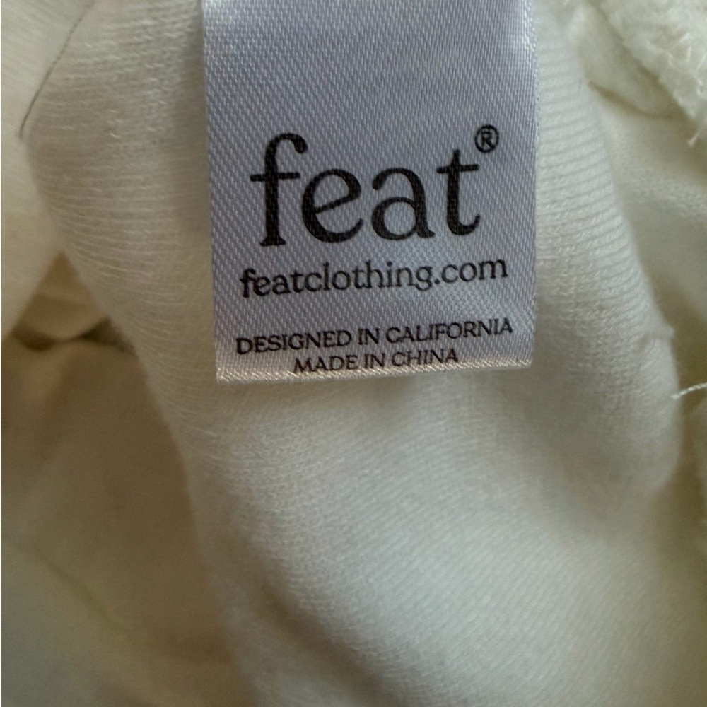 Feat BlanketBlend Ivory Hoodie – Comfy Unisex Large NWT - Picture 6 of 7